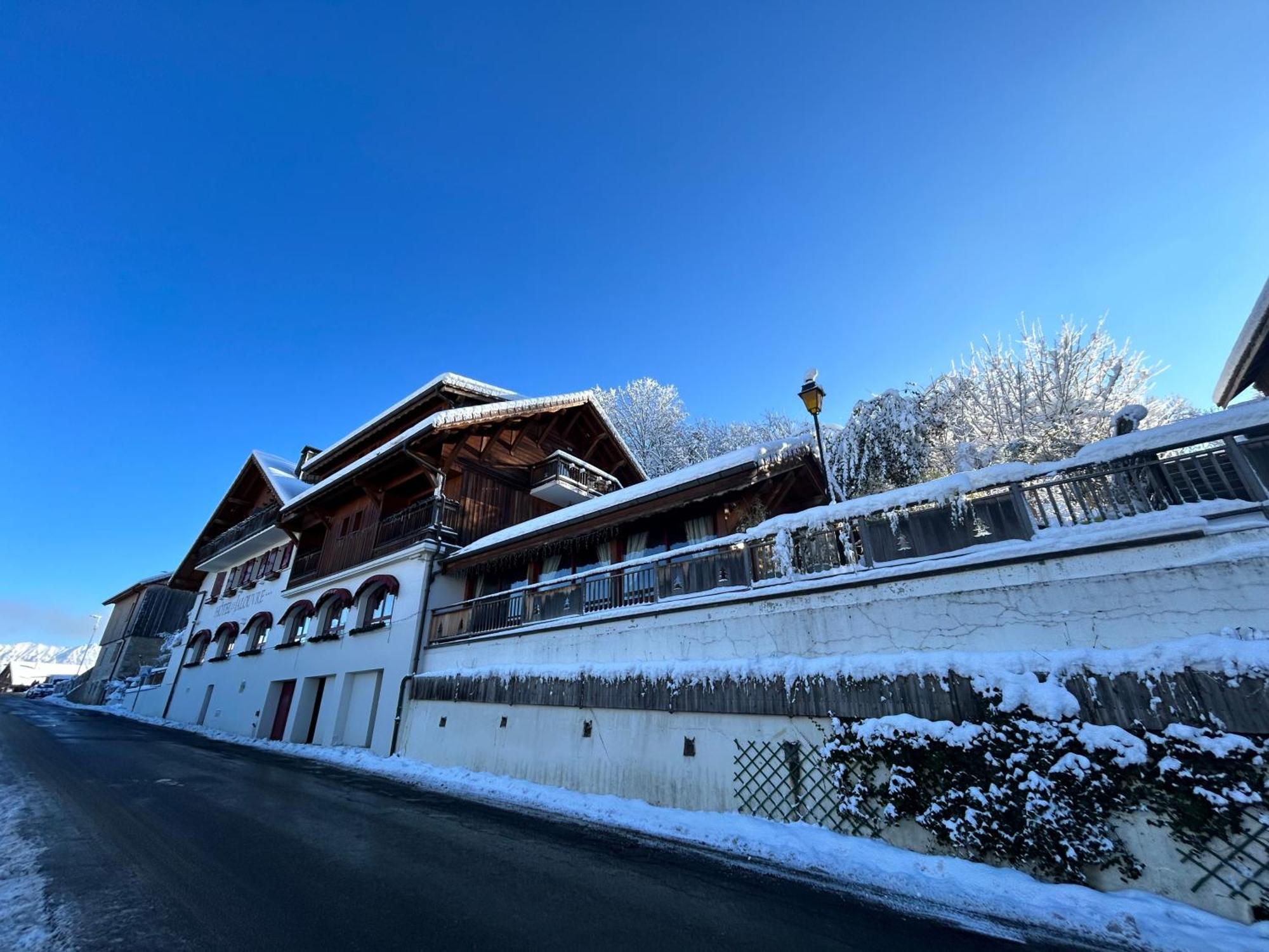 Hotel Le Jalouvre Mont-Saxonnex Ngoại thất bức ảnh